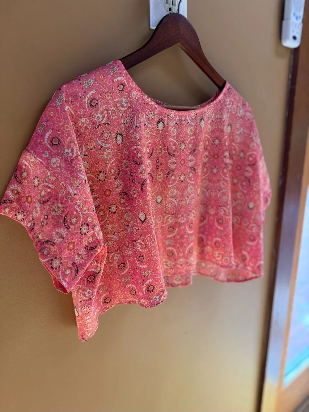 Free People Movement Pink Floral Open Back Boxy Crop Top - Picture 3 of 5